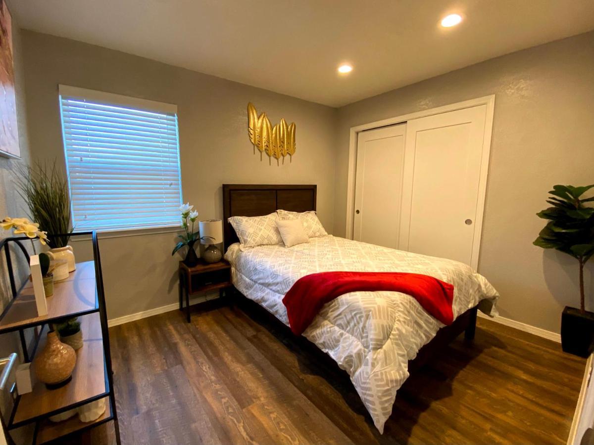 Evie'S Campus-Close 2 Bedroom Luxury Оклахома Сити Екстериор снимка